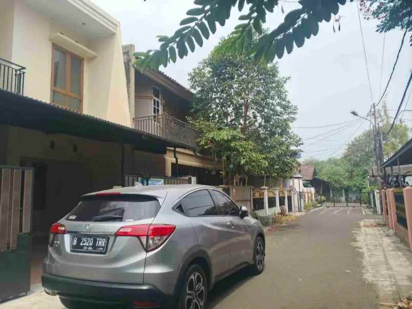 dijual rumah pondok cikunir indah