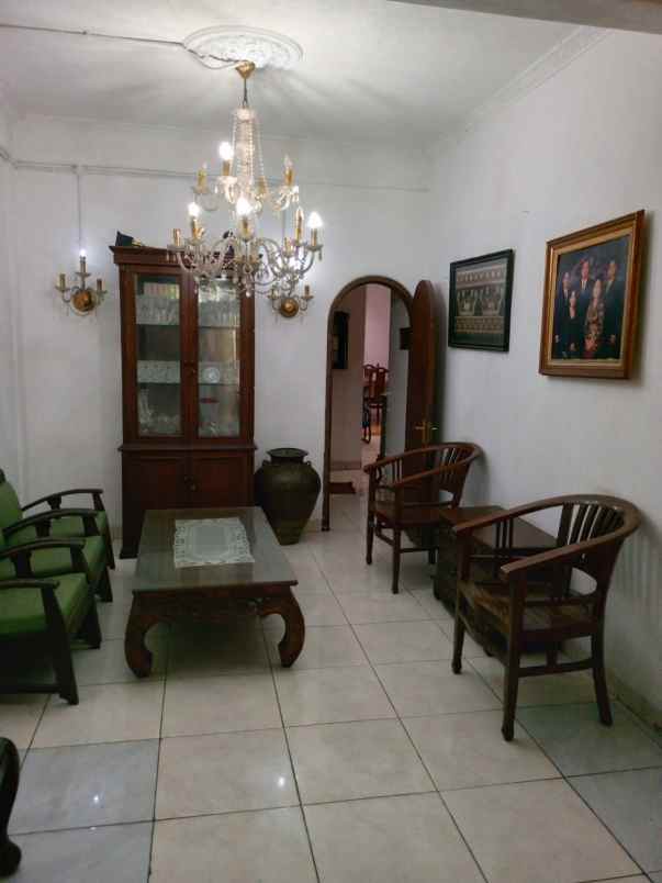 dijual rumah pondok indah