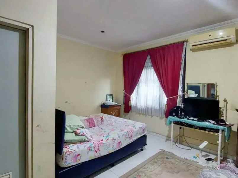 dijual rumah pondok kopi
