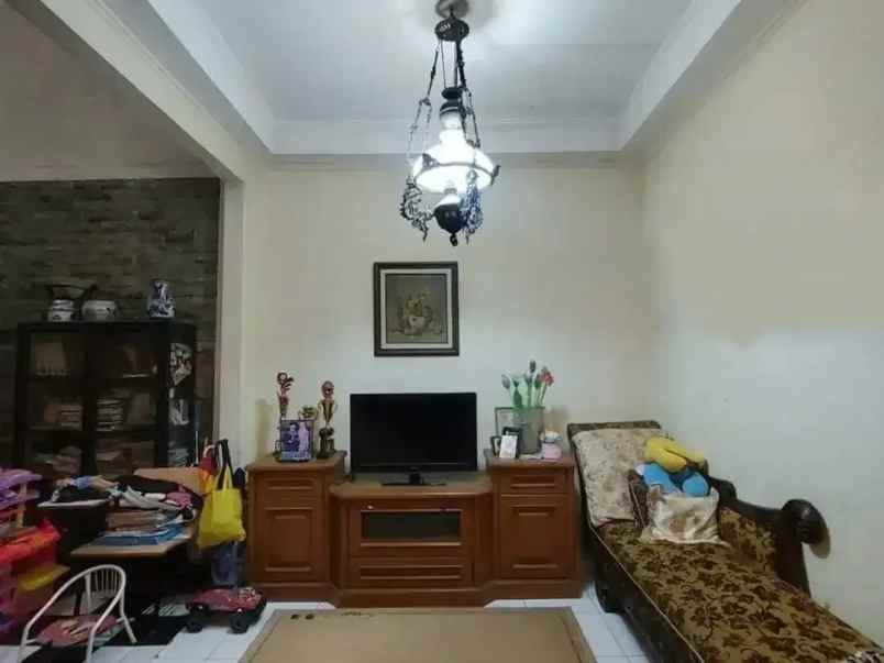 dijual rumah pondok kopi