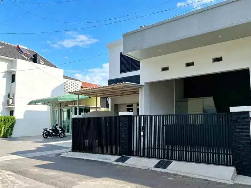 dijual rumah pondok kopi