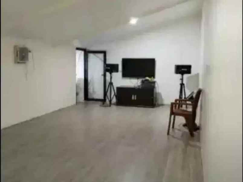 dijual rumah pondok kopi
