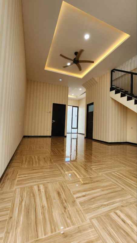 dijual rumah pondok nirwana