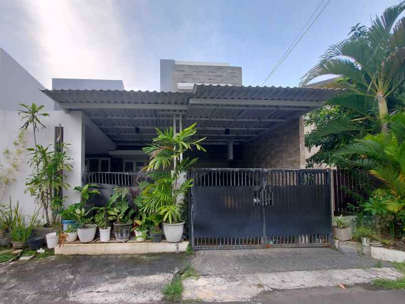 dijual rumah pondok nirwana rungkut