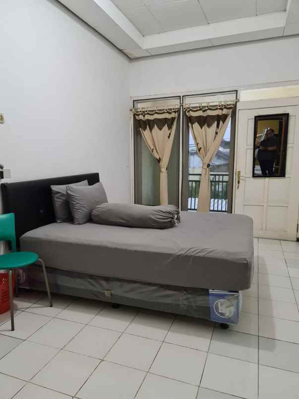 dijual rumah pondok nirwana rungkut