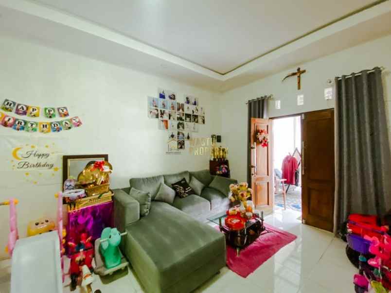 dijual rumah potorono