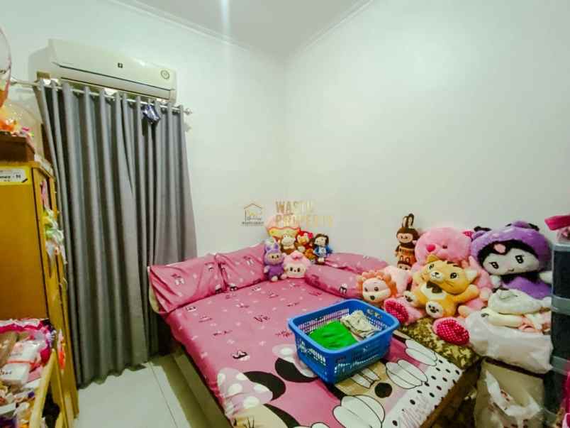 dijual rumah potorono