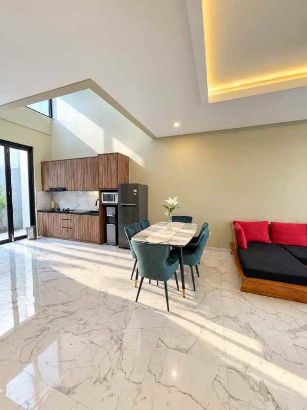 dijual rumah pulomas