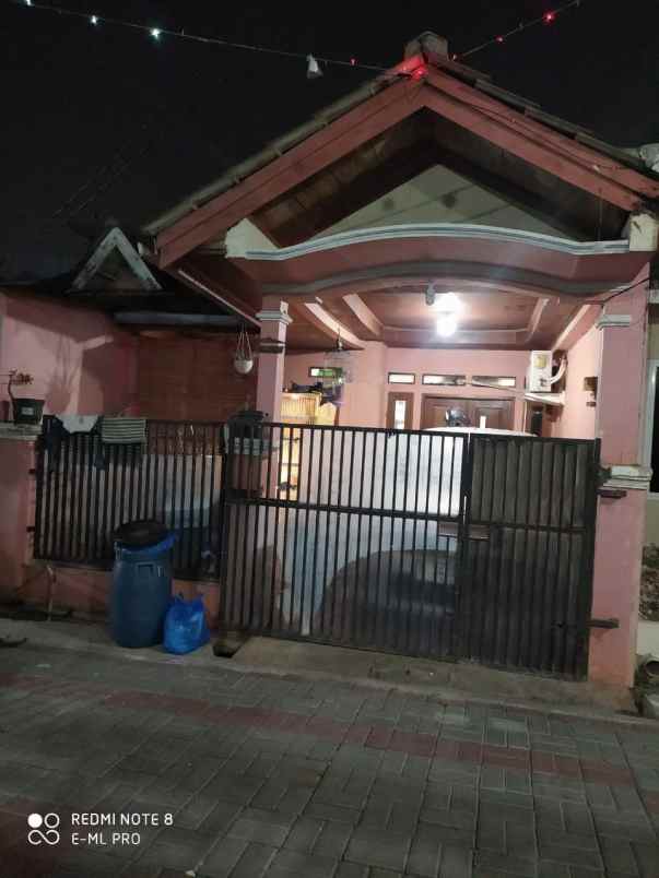 dijual rumah puri cendana