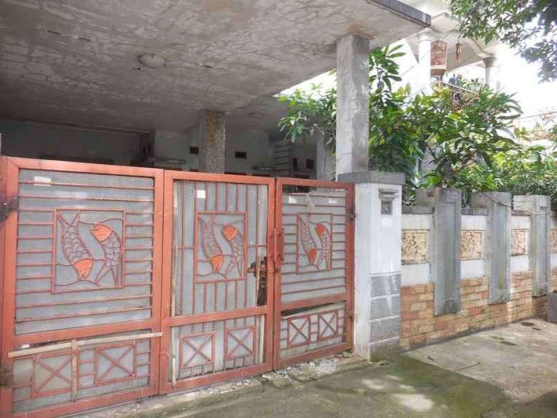 dijual rumah puri gading blok pgur no