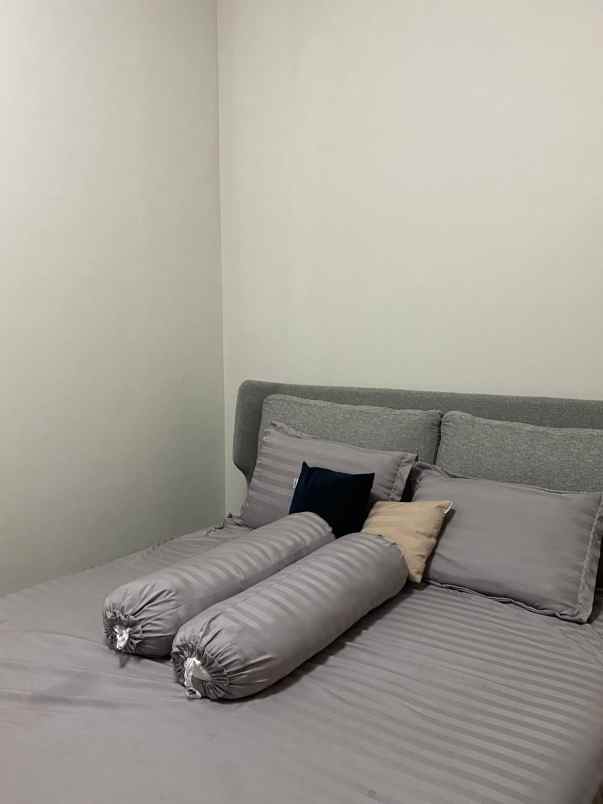 dijual rumah puri galaxy