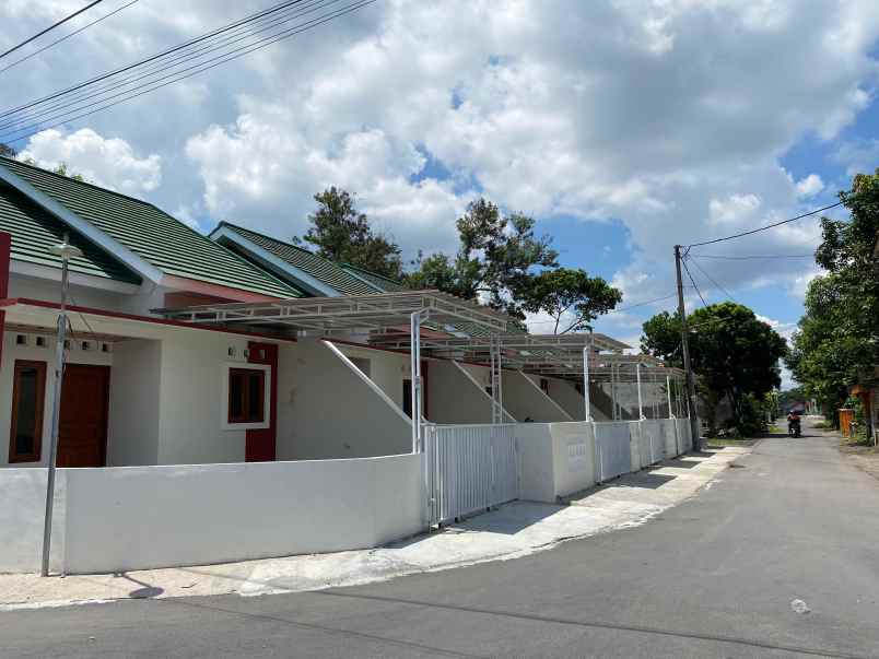 dijual rumah randugunting tamanmartani