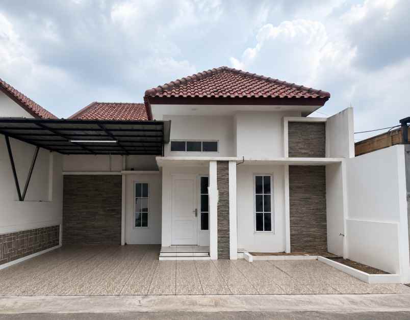 dijual rumah rangkapan jaya baru