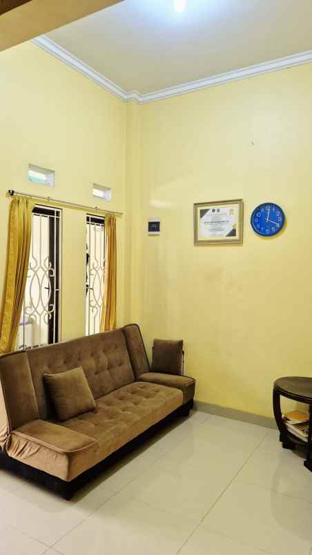 dijual rumah ratu jaya cipayung depok