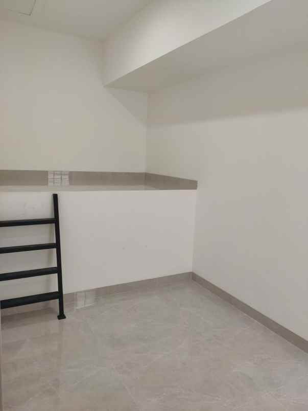 dijual rumah rawamangun