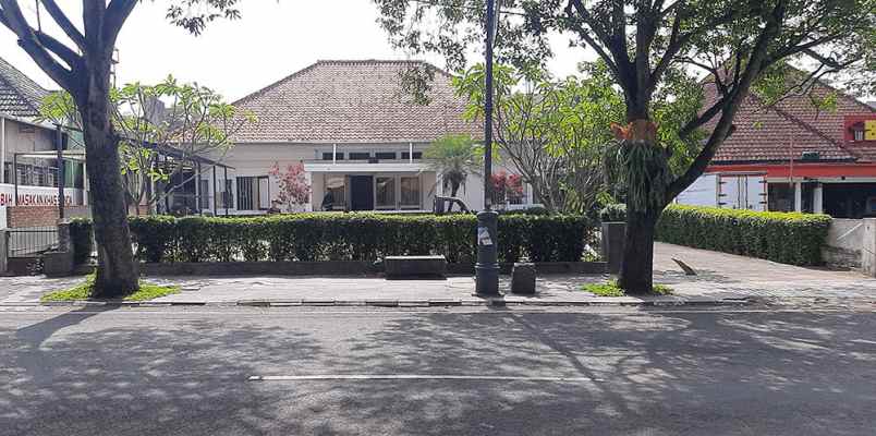 dijual rumah riau martadinata