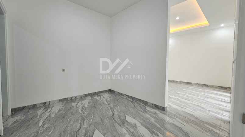 dijual rumah riverpark bintaro