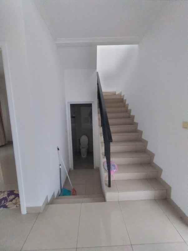 dijual rumah rumah cluster australia