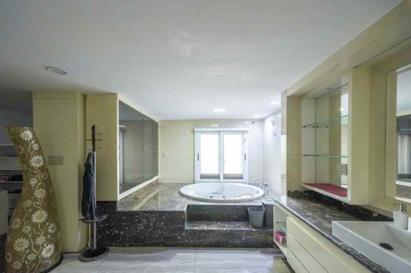 dijual rumah rumah mediterania