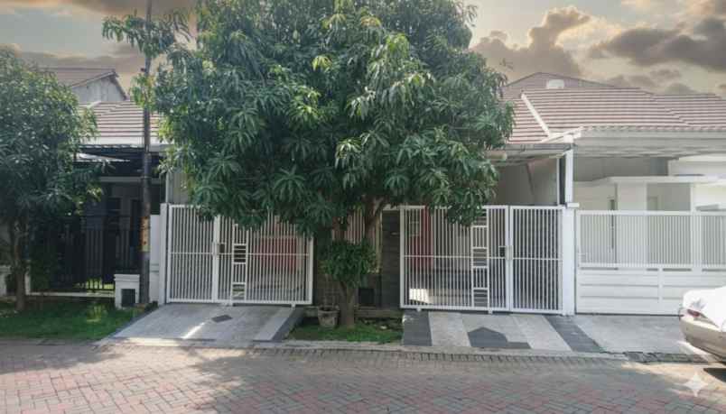 dijual rumah rumah purimas surabaya timur