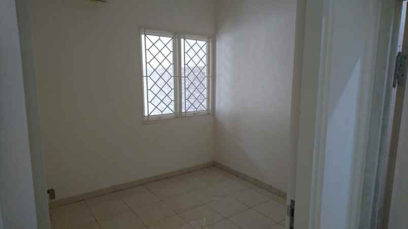 dijual rumah rumah purimas surabaya timur