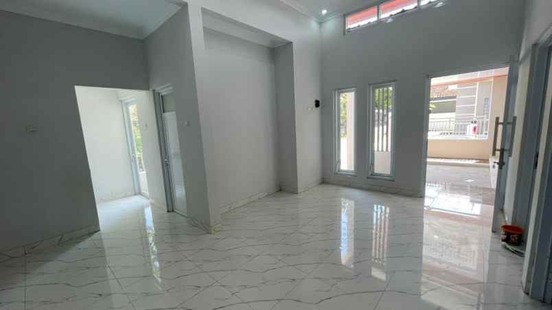 dijual rumah rumah ramayana asri 1