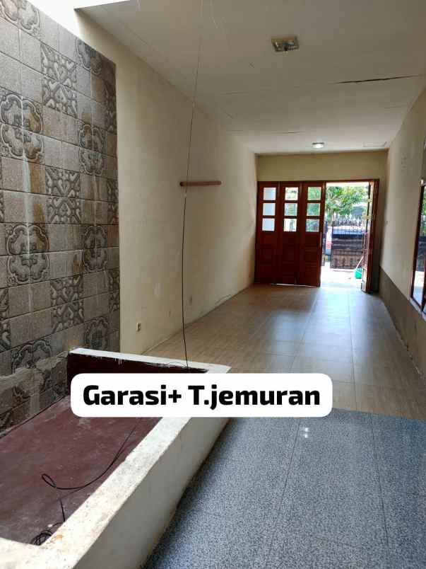 dijual rumah rungkut asri