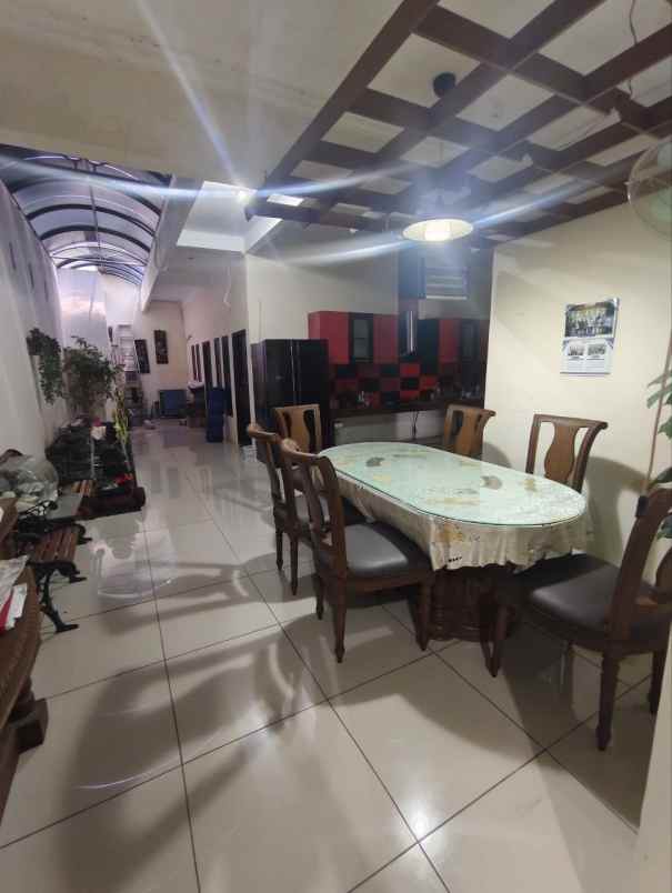 dijual rumah rungkut asri