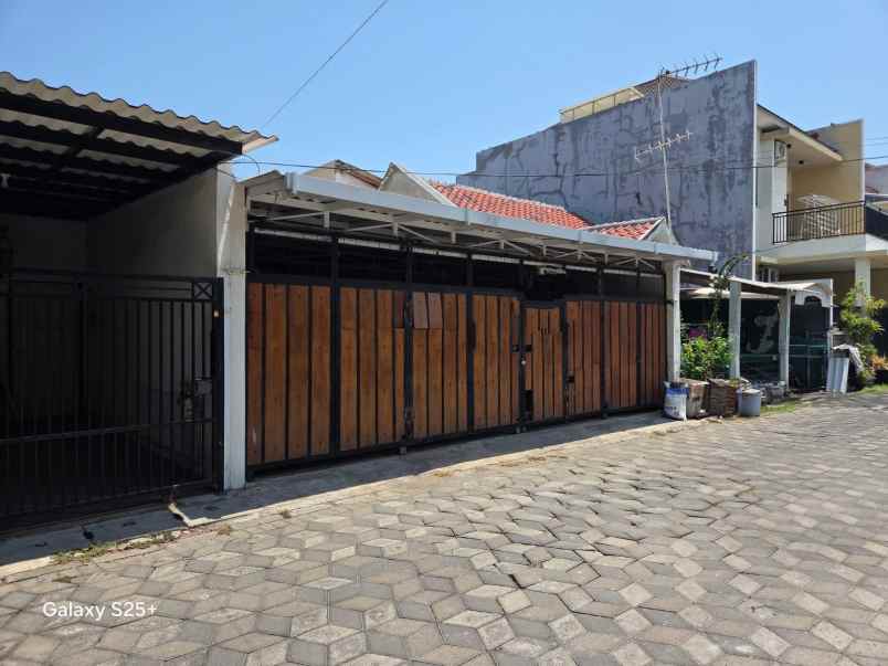 dijual rumah rungkut asri