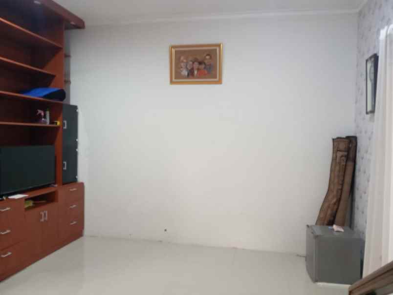 dijual rumah sariwangi