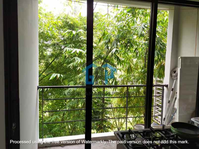 dijual rumah sariwangi