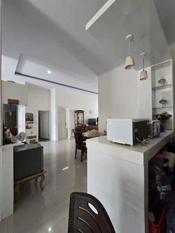 dijual rumah secondary 1 lantai samping komplek