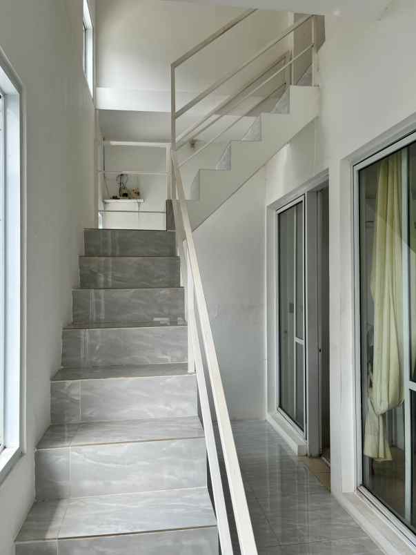 dijual rumah sentul city