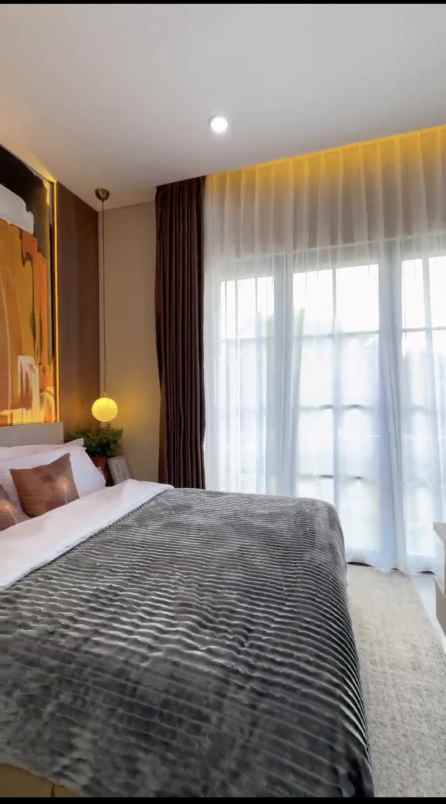 dijual rumah serena hill