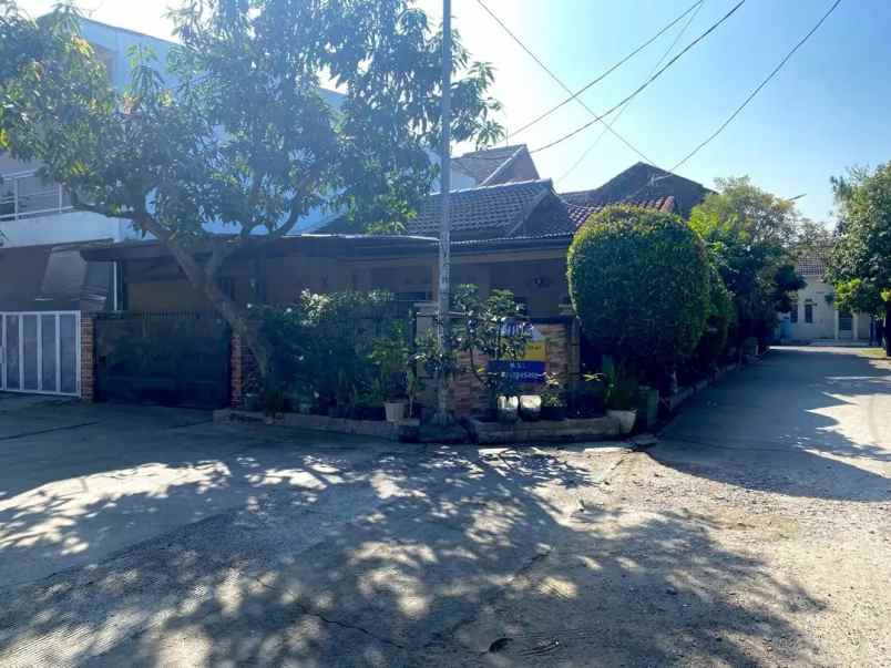 dijual rumah siap huni di komplek bandung indah raya