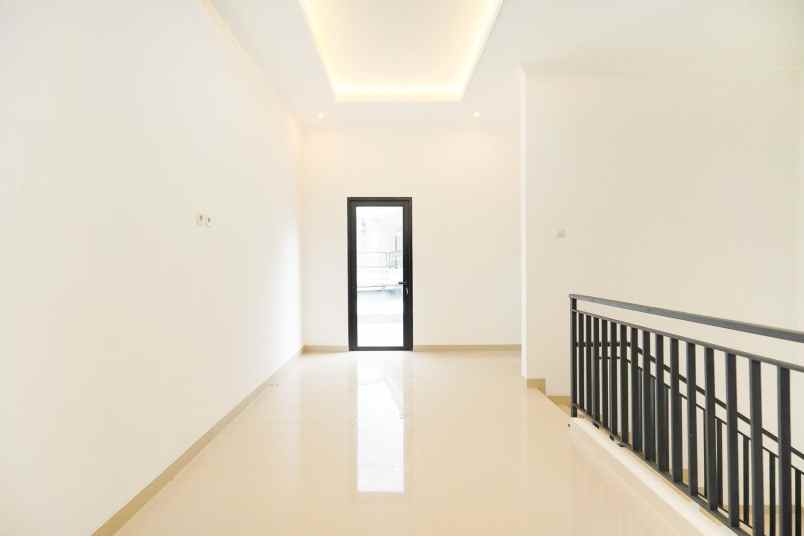 dijual rumah sukatani tapos depok jawa