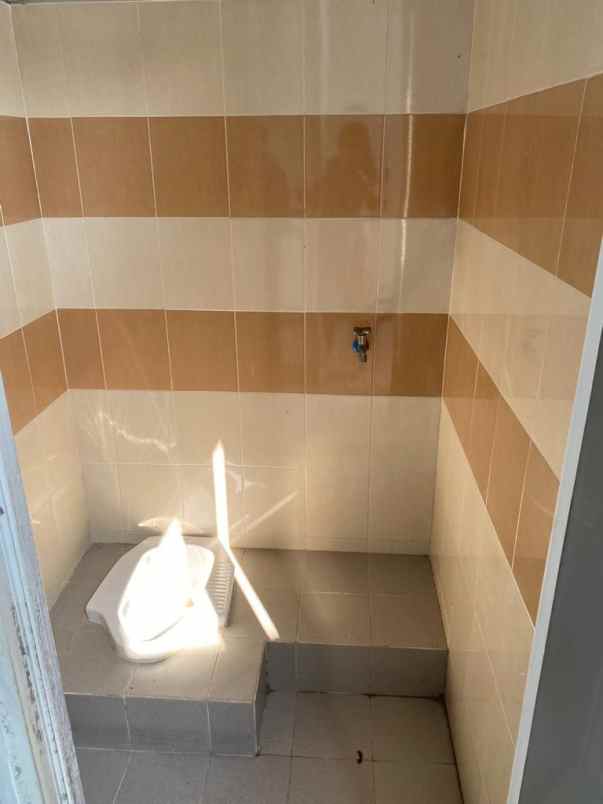 dijual rumah sukolilo dian regency 2