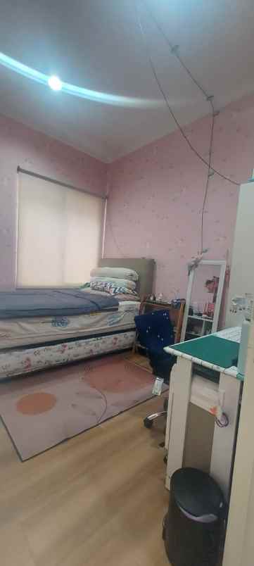 dijual rumah summarecon serpong cihuni