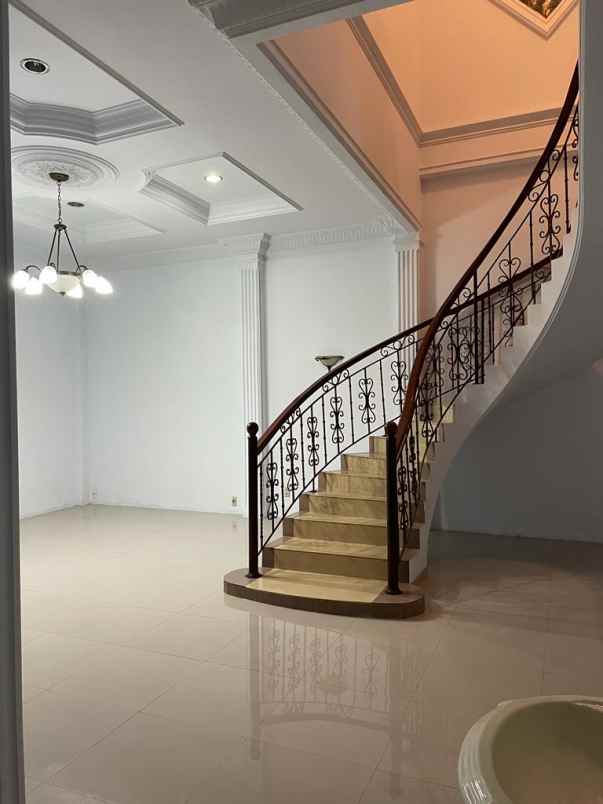 dijual rumah sunter agung