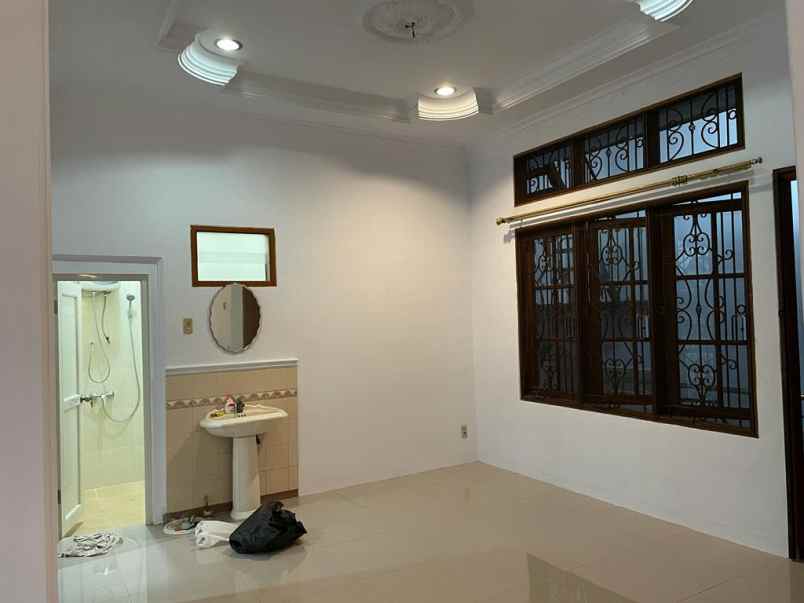 dijual rumah sunter agung