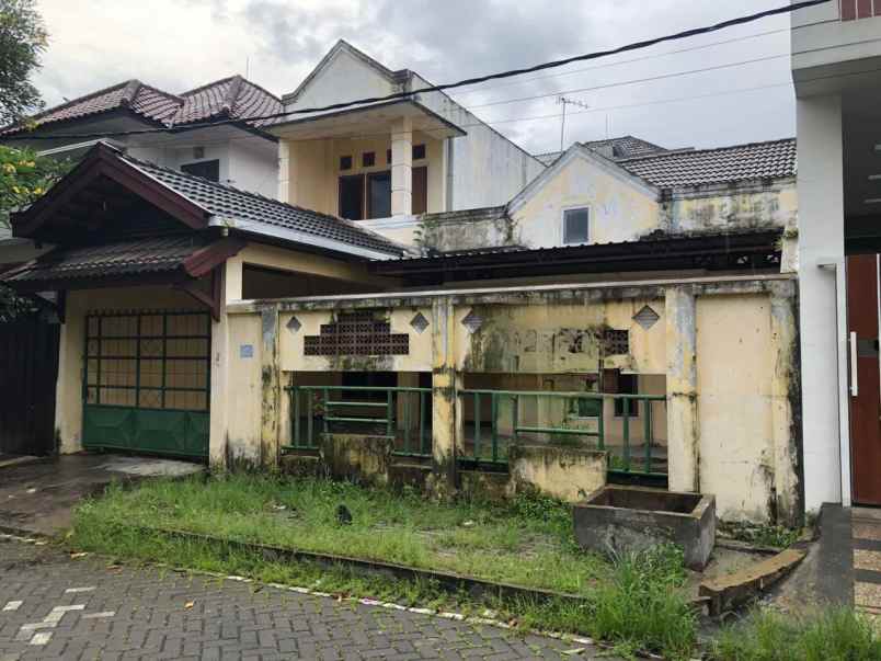 dijual rumah taman pinang indah