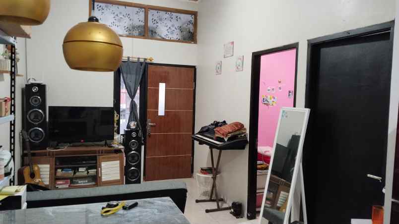 dijual rumah tata nirwana driyorejo