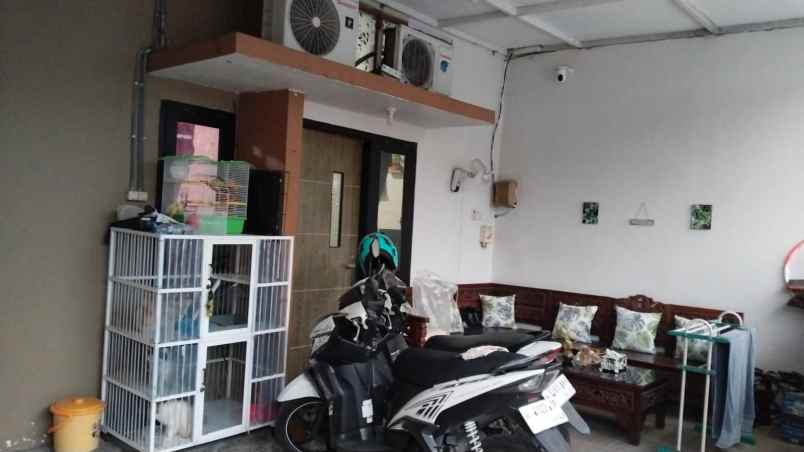 dijual rumah tata nirwana driyorejo