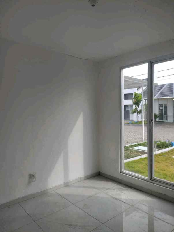 dijual rumah the cemandi