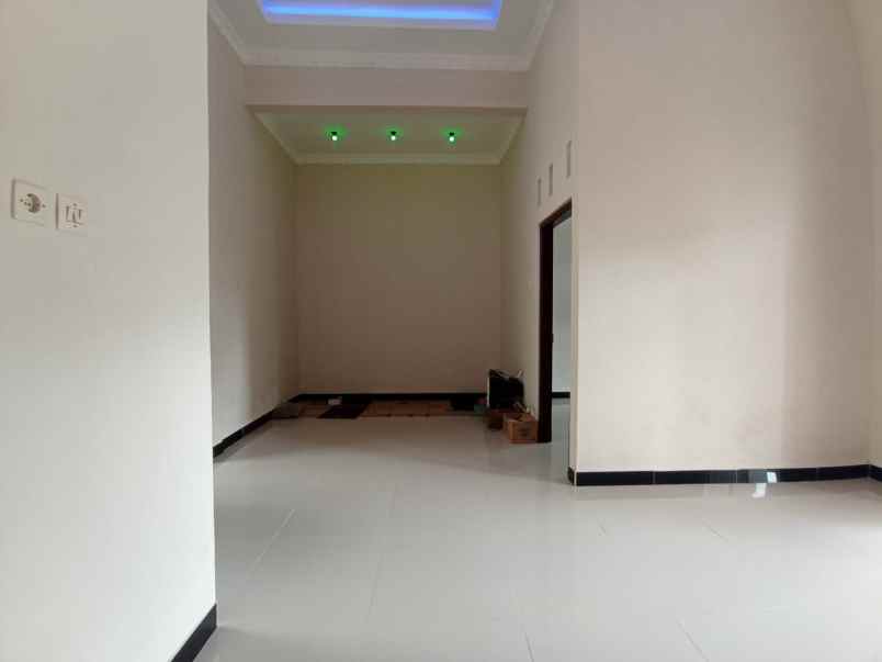 dijual rumah trunuh klaten selatan klaten