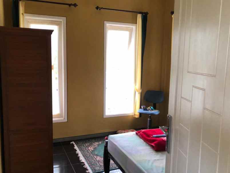 dijual rumah tulungrejo