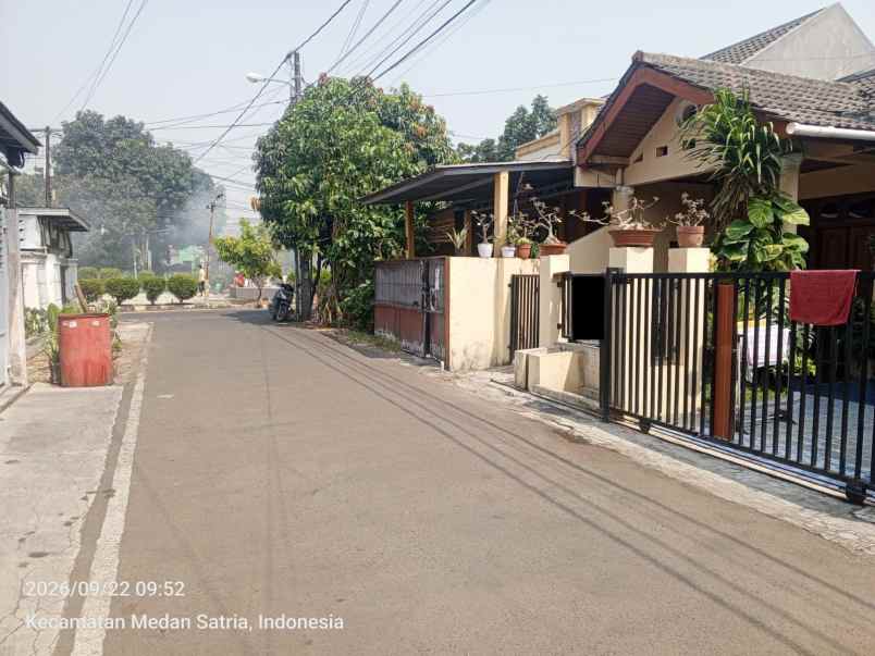 dijual rumah tytyan indah summarecon bekasi