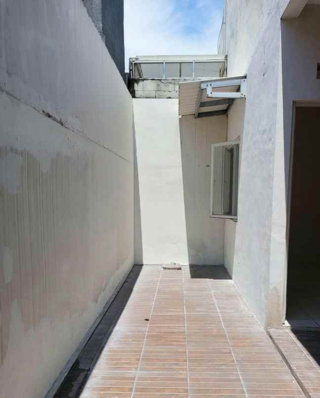 dijual rumah valencia spring gemurung