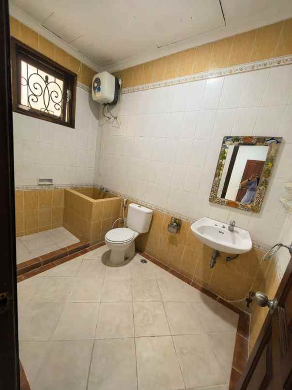 dijual rumah villa bukit mas monaco 1 surabaya