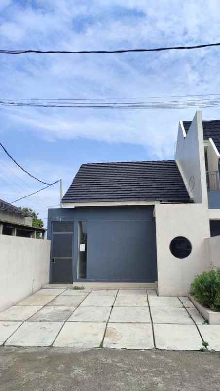 dijual rumah villa hegar cikoneng bandung